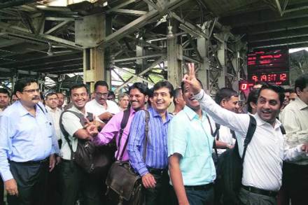 मध्य रेल्वेवर महिला डब्यांमधील सीसीटीव्हीसाठी नकारघंटाच