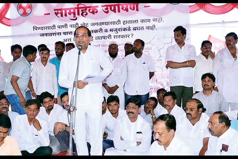 मुख्यमंत्र्यांसह सर्व मंत्र्यांना मानसोपचाराची गरज! मुख्यमंत्र्यांसह सर्व मंत्र्यांना मानसोपचाराची गरज!