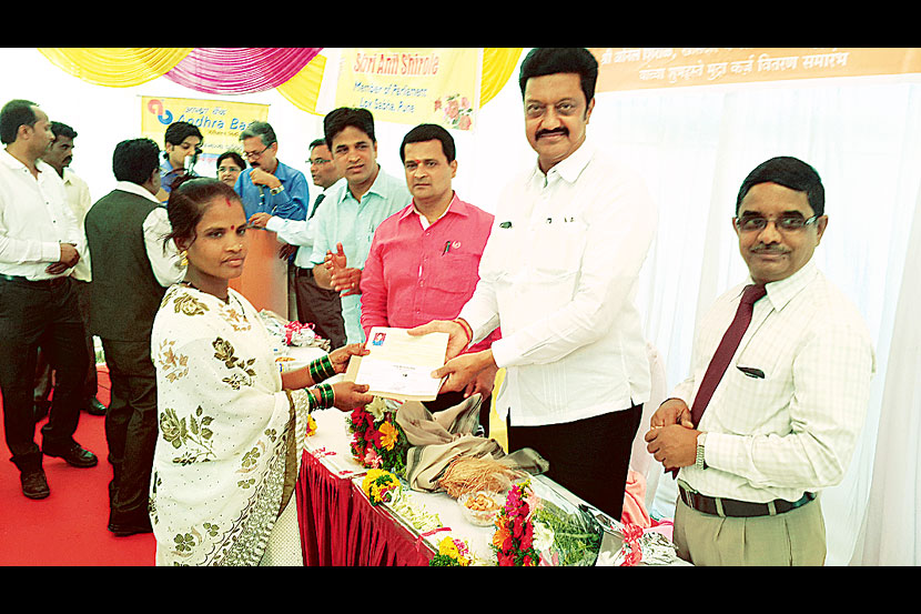 छोटय़ा उद्योजकाला पायावर उभे करण्यासाठी मुद्रा योजना- खा. अनिल शिरोळे