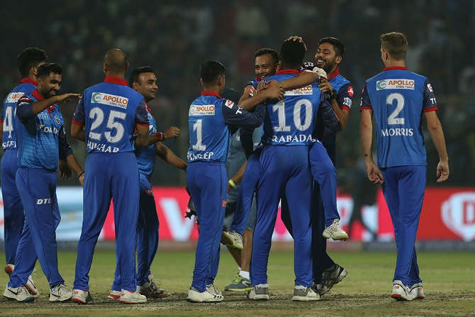 IPL 2019 DC vs KKR : Super Over मध्ये दिल्ली विजयी IPL 2019 DC vs KKR : Super Over मध्ये दिल्ली विजयी