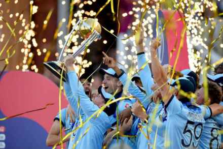 WC 2019 Final ENG vs NZ Live : इंग्लंडचा ‘सुपर’ विजय! क्रिकेटला मिळाला नवा विश्वविजेता WC 2019 Final ENG vs NZ Live : इंग्लंडचा ‘सुपर’ विजय! क्रिकेटला मिळाला नवा विश्वविजेता