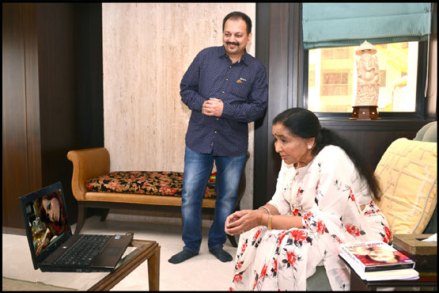 ‘१०१ आशा भोसले हिट्स’