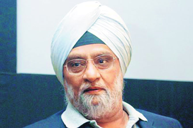 इशांतची आक्रमकता कीव आणणारी -बेदी