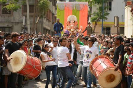 ‘आला रे आला बाप्पा तू आला’ ‘आला रे आला बाप्पा तू आला’