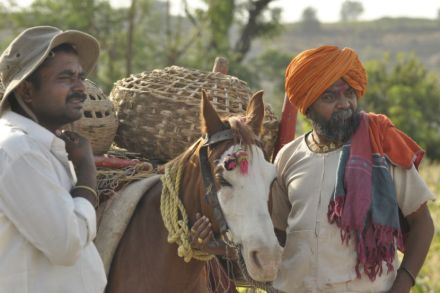 राष्ट्रीय पुरस्कारप्राप्त ‘ख्वाडा’ला दस-याचा मुहूर्त राष्ट्रीय पुरस्कारप्राप्त ‘ख्वाडा’ला दस-याचा मुहूर्त