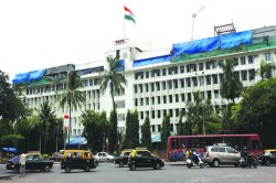 सरकारचा गाडा रुतलेलाच!