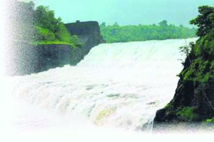 ..अखेर मनमाडसाठी पालखेडचे पाणी सोडणार ..अखेर मनमाडसाठी पालखेडचे पाणी सोडणार