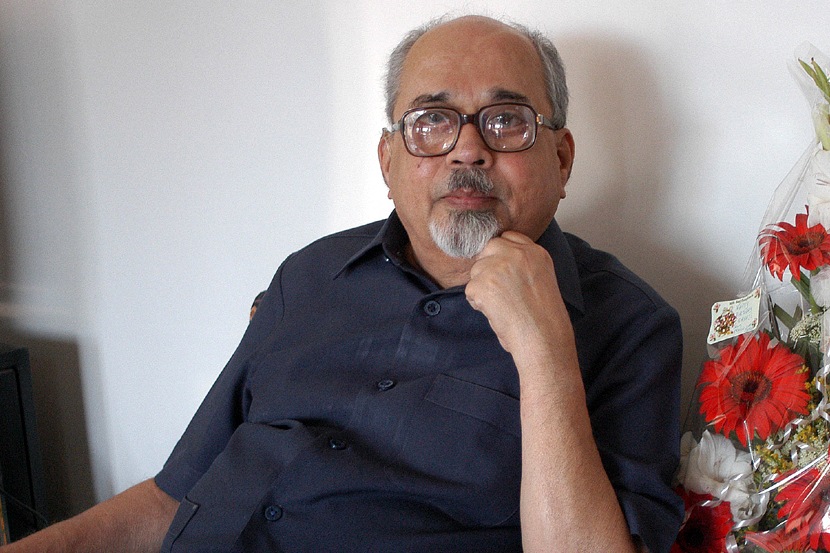 Mangesh Padgaonkar Passes Away, मंगेश पाडगावकर Mangesh Padgaonkar Passes Away, मंगेश पाडगावकर