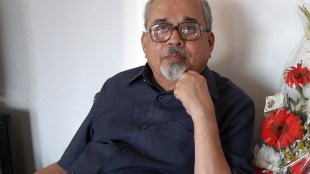 Mangesh Padgaonkar Passes Away, मंगेश पाडगावकर