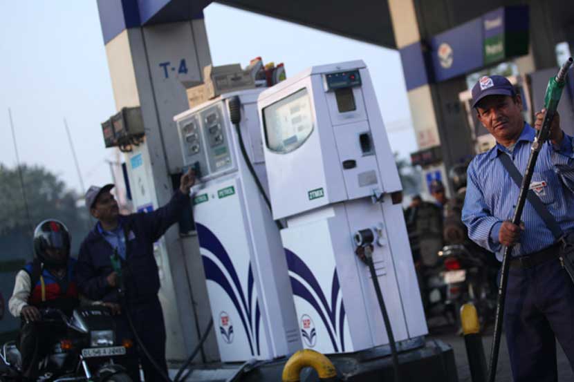 marathi news, marathi news online, newspaper, news, latest news in marathi, current news in marathi,sport news in marathi, bollywood news in marathi, petrol pump demonetization cashless india petrol pump association marathi news, marathi news online, newspaper, news, latest news in marathi, current news in marathi,sport news in marathi, bollywood news in marathi, petrol pump demonetization cashless india petrol pump association