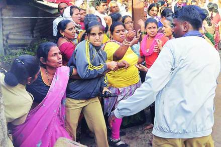 कुणाच्या नशिबी कृतार्थ भाव तर, कुणाच्या नशिबी त्रास