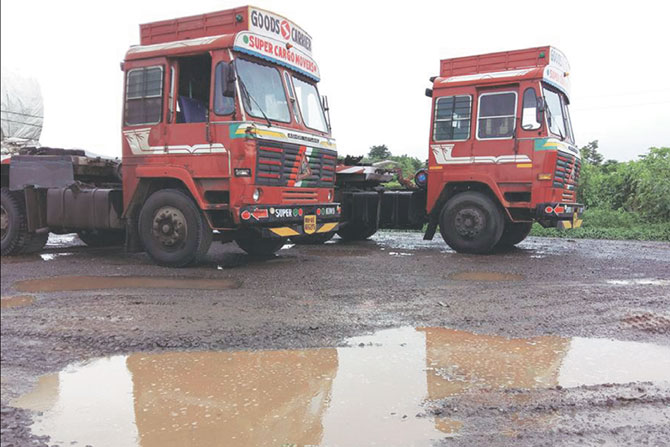मुंबई-गोवा महामार्गाची दुरवस्था