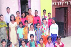 पोरकेपणाविरोधातील लढाईचे एक तप..