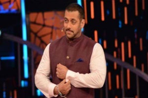 आता सलमान खान त्याच्या स्वतःच्या सिनेमागृहात चित्रपट दाखविणार आहे आणि तेही स्वस्त दरात. आता सलमान खान त्याच्या स्वतःच्या सिनेमागृहात चित्रपट दाखविणार आहे आणि तेही स्वस्त दरात.