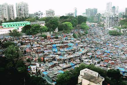 ‘झोपु’ योजनेतील घोटाळ्याचा चौकशी अहवाल पालिकेने गृहनिर्माण विभागाला सादर केल्यानंतर, लाचलुचपत प्रतिबंधक विभागाने या अहवालाकडे आपल्या नजरा वळविल्या आहेत. ‘झोपु’ योजनेतील घोटाळ्याचा चौकशी अहवाल पालिकेने गृहनिर्माण विभागाला सादर केल्यानंतर, लाचलुचपत प्रतिबंधक विभागाने या अहवालाकडे आपल्या नजरा वळविल्या आहेत.