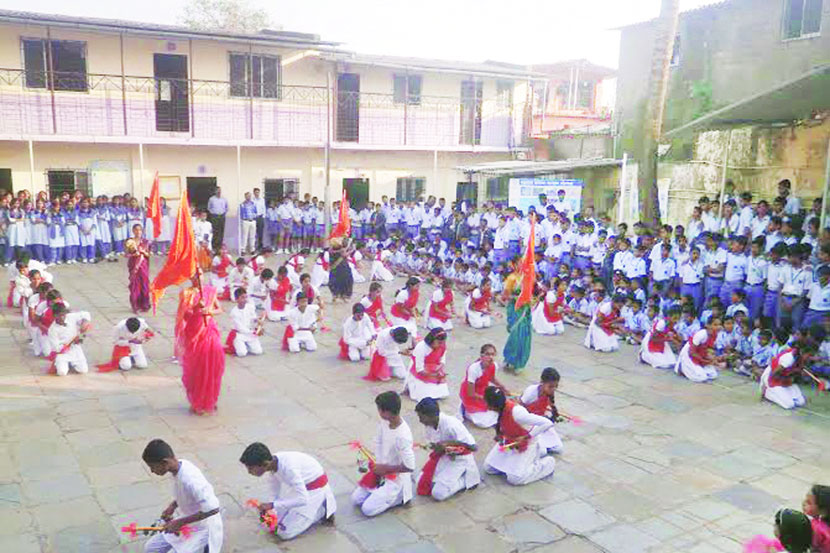 शाळेच्या बाकावरून : ध्येयप्रेरित शिक्षक