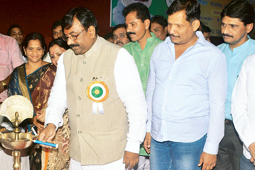 निगडीत भाजपच्या महिला मेळाव्याचे उद्घाटन राज्याचे अर्थमंत्री सुधीर मुनगंटीवार यांच्या हस्ते करण्यात आले.