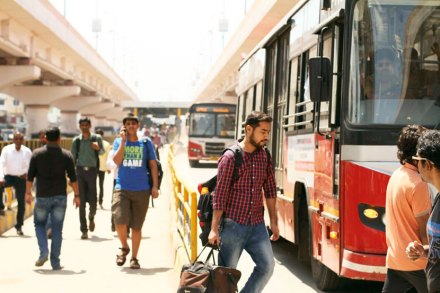 विद्यार्थिनींना त्रास देणारा पीएमपी वाहक तातडीने निलंबित विद्यार्थिनींना त्रास देणारा पीएमपी वाहक तातडीने निलंबित