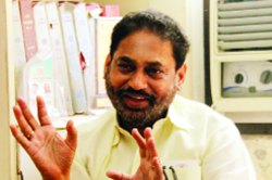 खोटी स्वप्ने दाखवण्यात भाजपचा हातखंडा !