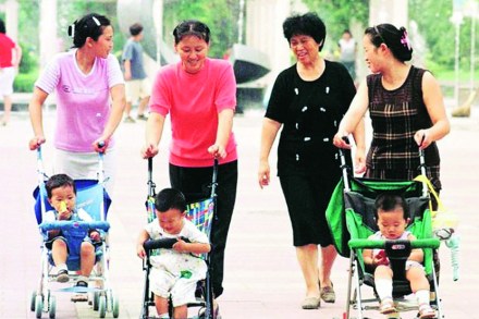 चीनमध्ये आता ‘हम दो, हमारे दो’ ‘एक मूल’ धोरण रद्द