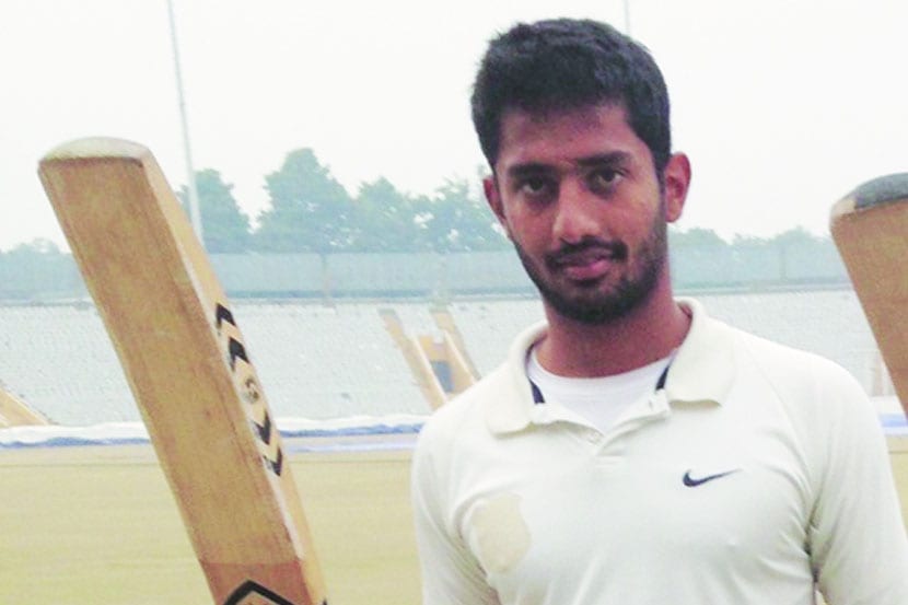 राहुल त्रिपाठी याने केलेल्या शानदार शतकाच्या जोरावर महाराष्ट्राला रणजी करंडक क्रिकेट सामन्यात राजस्थानविरुद्ध पहिल्या डावात ९१ धावांची आघाडी मिळविता आली.