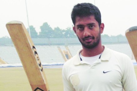 राहुल त्रिपाठी याने केलेल्या शानदार शतकाच्या जोरावर महाराष्ट्राला रणजी करंडक क्रिकेट सामन्यात राजस्थानविरुद्ध पहिल्या डावात ९१ धावांची आघाडी मिळविता आली.