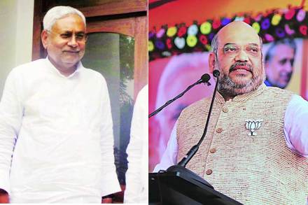 नेत्यांमध्ये आरोप-प्रत्यारोपांचे वार! नेत्यांमध्ये आरोप-प्रत्यारोपांचे वार!