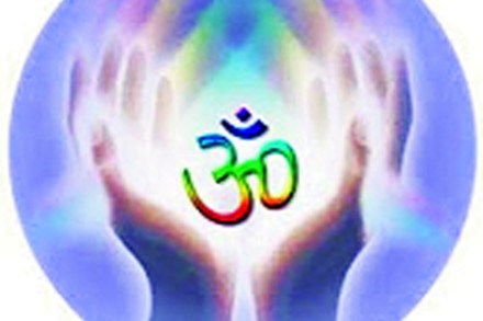 काही लोक ‘देव’ आणि ‘ईश्वर’ हे शब्द समानार्थी वापरतात