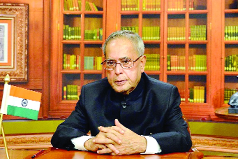  इस्रायलचा दौरा आटोपताना पंतप्रधान बिन्यामिन नेत्यानाहू व अध्यक्ष रूवेन रिव्हलिन यांना भारतभेटीचे निमंत्रण दिले