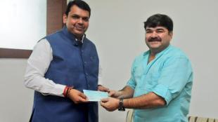 प्रशांत दामले, मुख्यमंत्री, देवेंद्र फडणीवस, जलयुक्त शिवार, prashant damle, farmer