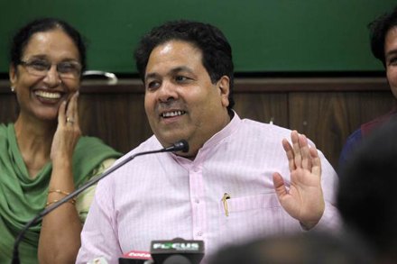आयपीएलचे सामने महाराष्ट्राबाहेर हलवण्याची शक्यता शुक्ला यांनी फेटाळली