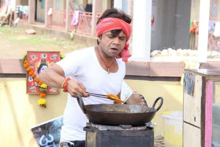 rajpal yadav,Dagdabaichi Chawl rajpal yadav,Dagdabaichi Chawl