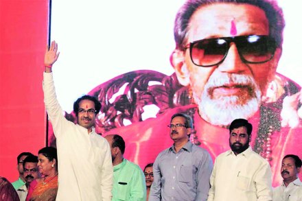 प्रचारसभेत उद्धव ठाकरे, अनिल देसाई आणि एकनाथ शिंदे (छाया: दीपक जोशी)