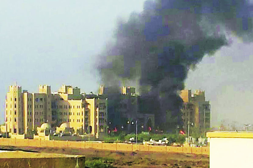 येमेनमध्ये मंत्रिमंडळ थांबलेल्या