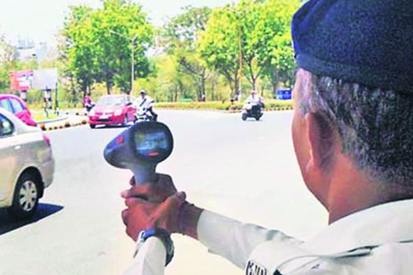 यंदा सप्टेंबर अखेपर्यंत वेग मर्यादा ओलांडणाऱ्यांची संख्या आठ हजार १७२वर नोंदवण्यात आली.