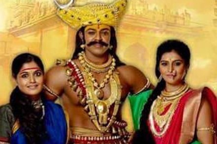 ‘जय मल्हार’ मालिकेत म्हाळसा आणि बानू या दोघीही विभिन्न वातावरणात वाढलेल्या असल्याने दोघींची राहण्या-खाण्यापासूनच्या सवयी आणि विचारांमध्ये टोकाची भिन्नता आहे. 