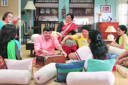 एका लग्नाची गोष्ट’ या नाटकात त्यांनी गायलेले ‘मला सांगा सुख म्हणजे नक्की काय असतं’ हे गाणे आजही लोकप्रिय आहे