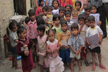 शाळाबाहय़ मुलांच्या सर्वेक्षणात पुन्हा पहिले पाढे पंचावन्न
