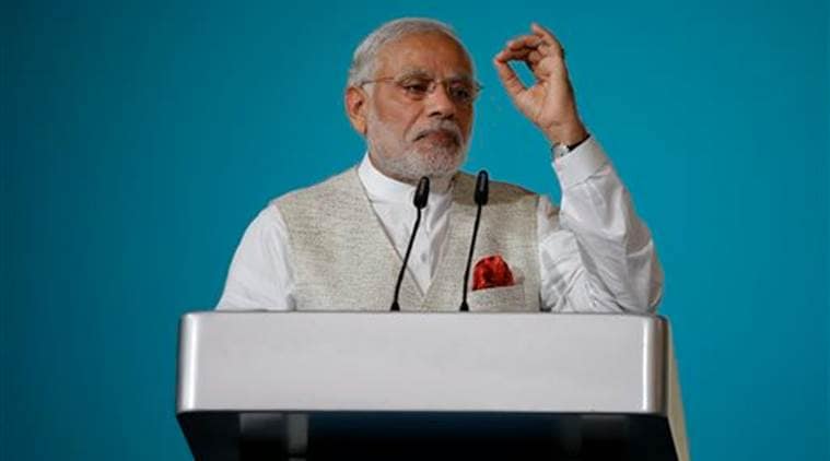 सिंगापूरमधील भारतीयांसमोर मोदींचे भाषण.
