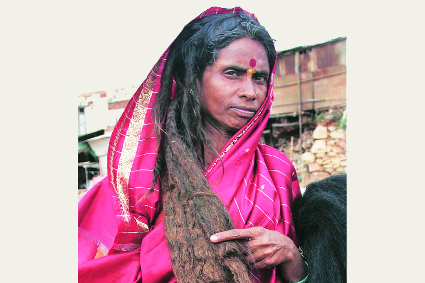 महिलांना देवदासी म्हणजे देवाच्या सेवेला लावले जात असल्याबाबत सप्टेंबरमध्ये केंद्र सरकारला प्रतिज्ञापत्र दाखल करण्यास सांगितले होते,