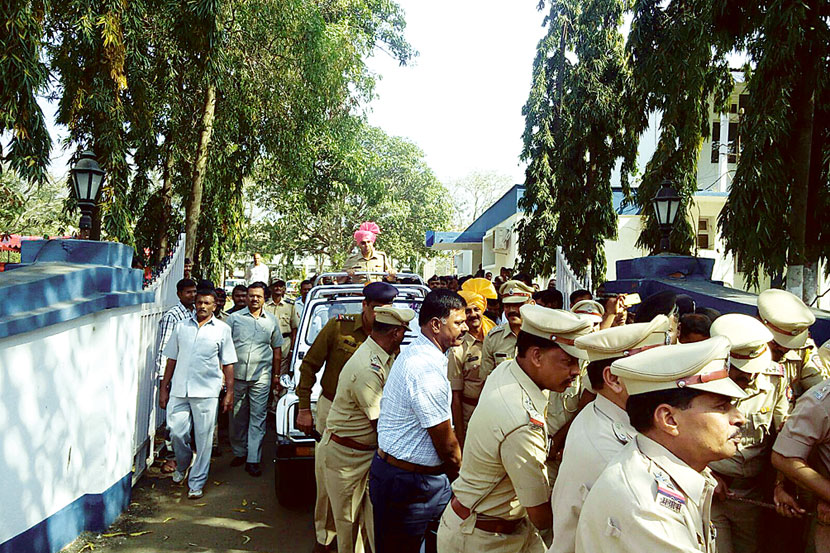 मनोजकुमार शर्मा यांना करवीरकरांचा निरोप