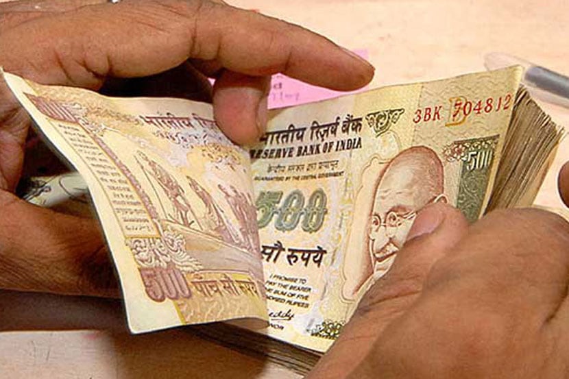 तहसीलदारासाठी लाच घेणारा अटकेत तहसीलदारासाठी लाच घेणारा अटकेत