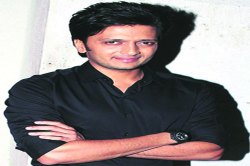 शिवाजी महाराजांवर रितेश देशमुखचा चित्रपट
