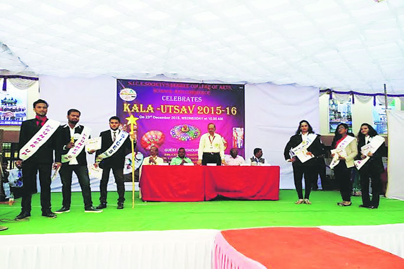 विद्यार्थ्यांच्या कलागुणांचा गौरव