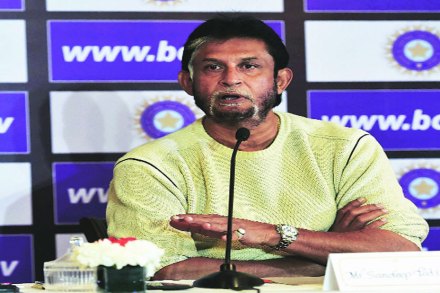 महेंद्रसिंग धोनीकडे ट्वेन्टी-२० विश्वचषकापर्यंत कर्णधारपद कायम