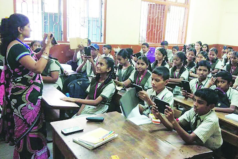 ‘आग रामेश्वरी अन् बंब सोमेश्वरी’