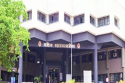 करवाढविरोध टाळण्यासाठी पालिकेची चलाखी