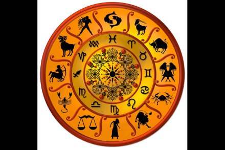  बाजाराबाबत गुंतवणूकदारांसाठी उपयुक्त अनुमानांपासून, ते हवामान आणि पीक-पाण्याच्या स्थितीपर्यंत नेमकी भाकीते करणारी सॉफ्टवेअर प्रणाली ‘फ्युचर पॉइंट’ या ज्योतिषशास्त्र आणि माहिती तंत्रज्ञानाचा मिलाफ साधणाऱ्या पहिल्या नवउद्यमी कंपनीने विकसित केली आहे. 