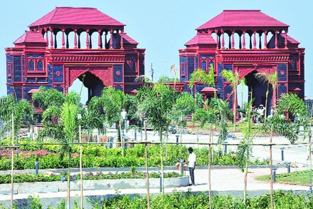 वैद्यनाथच्या परिसरात ‘गोपीनाथगड’ साकारला