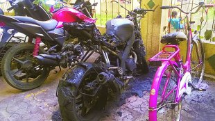 bike burnt, bike burnt in pune